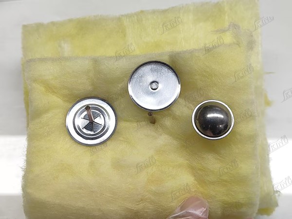 Industrial and HVAC Insulation Applications of Self Locking Washers